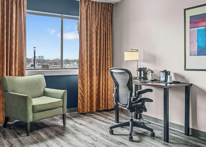 Quality & Mall Of America - Msp Airport 3*
