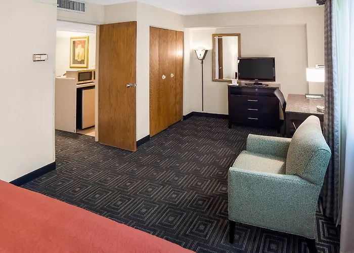 Quality & Mall Of America - Msp Airport Hotel 3*